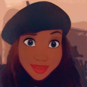 Meet your Posher, Yvette